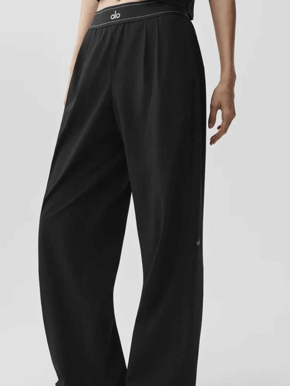 NWT Alo Yoga Brand Black Trouser/Pants Women's XS(Regular)🍧🌈